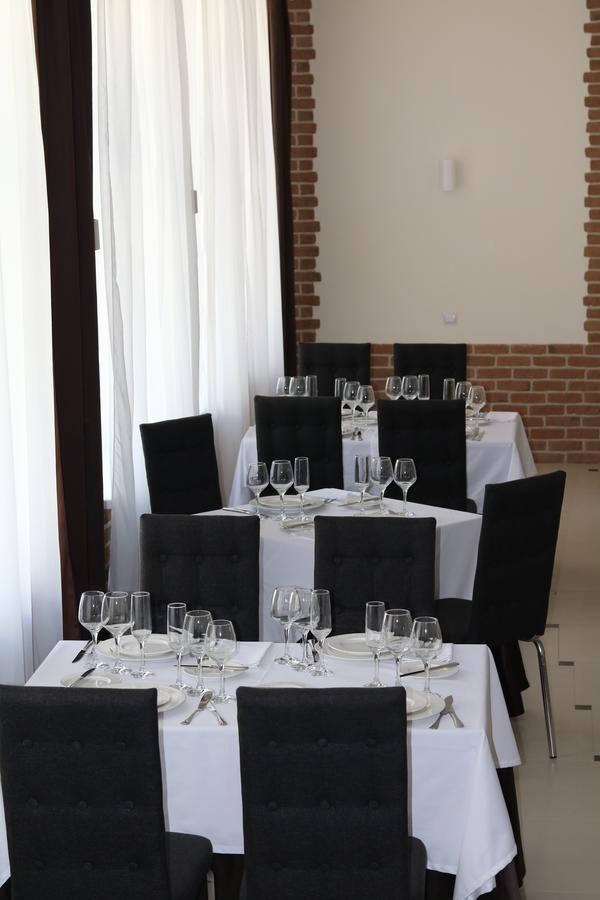 Smart Boutique Hotel วีเต็บส์ ภายนอก รูปภาพ
