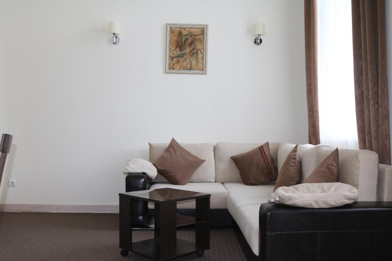 Smart Boutique Hotel วีเต็บส์ ภายนอก รูปภาพ